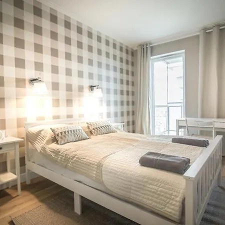 Apartament Cztery Oceany 808 *