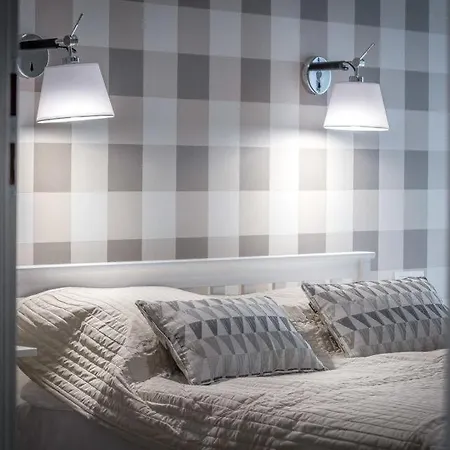 Cztery Oceany 808 غدانسك